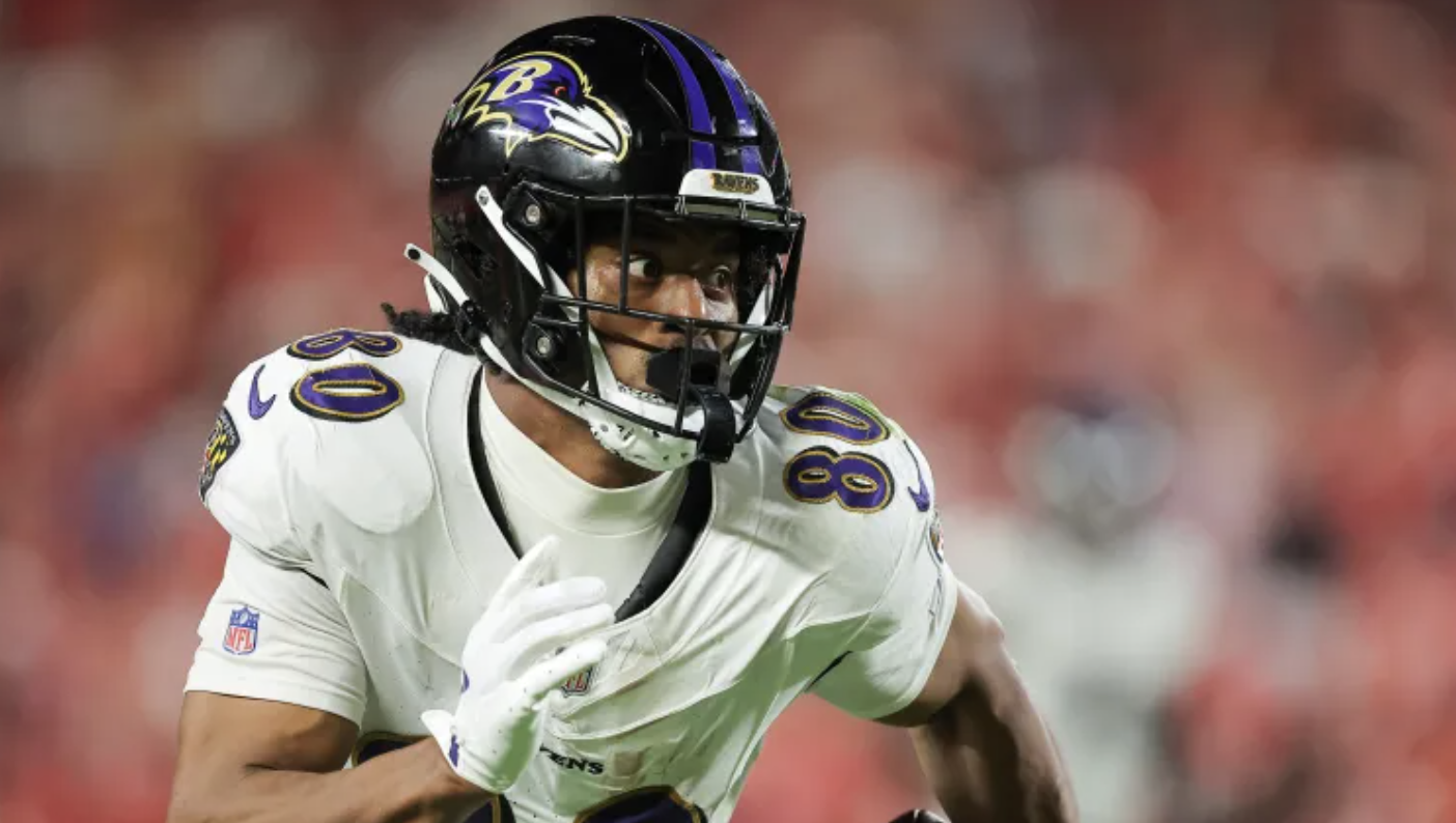 Isaiah Likely running for first down
