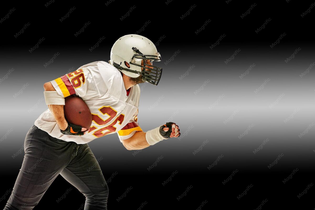 H-back moving across an American football formation before a block